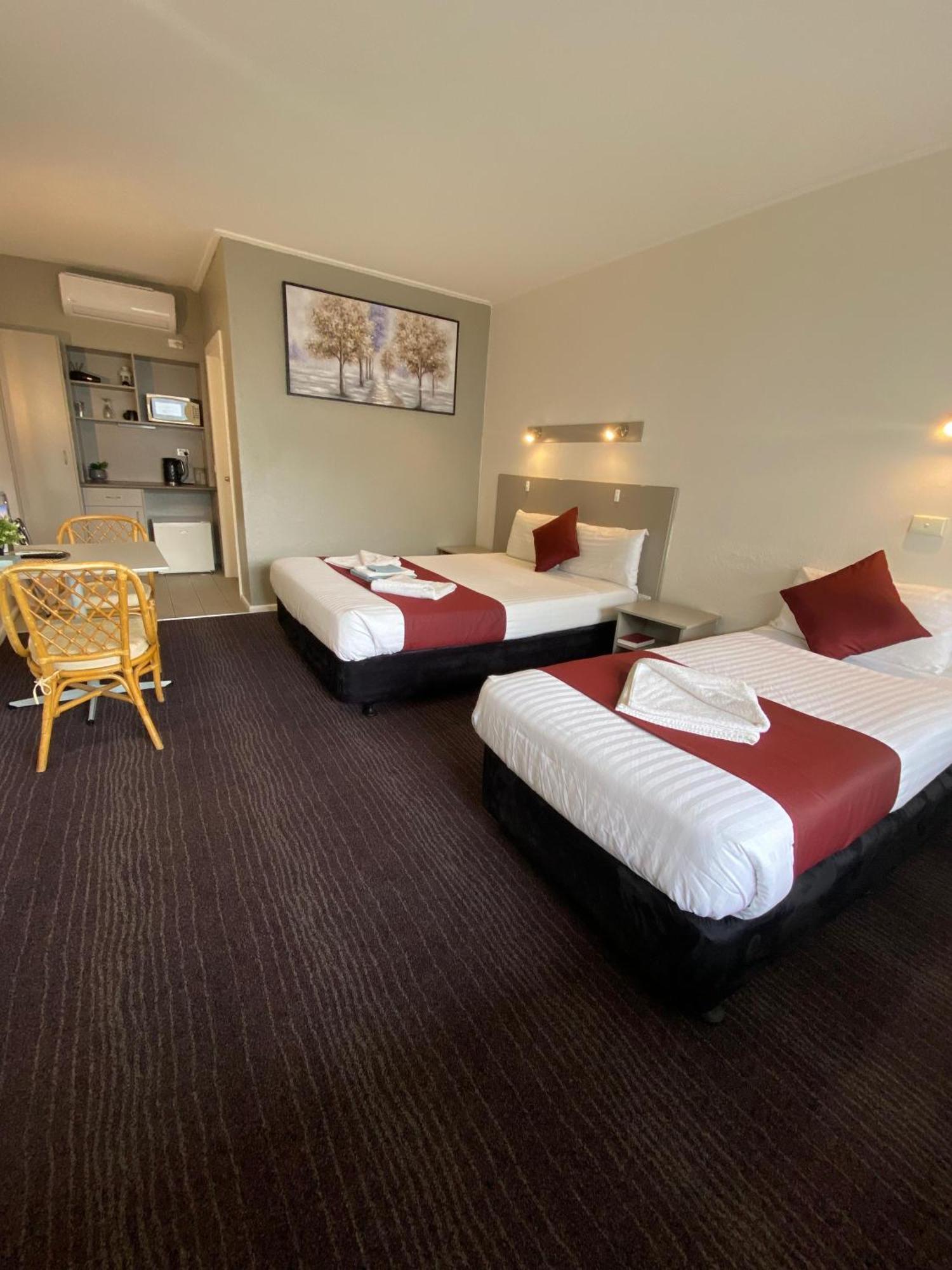 Cobb Inlander Motel Hay Eksteriør billede
